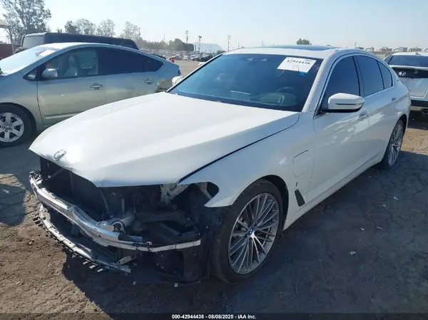 WBAJA9C54JB249093 2018 BMW 5ER - Image 2