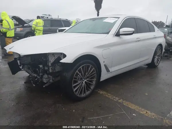 WBAJA9C54JB250177 2018 BMW 5ER - Image 2