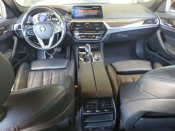 WBAJA9C54JB250406 2018 BMW 5ER - Image 8