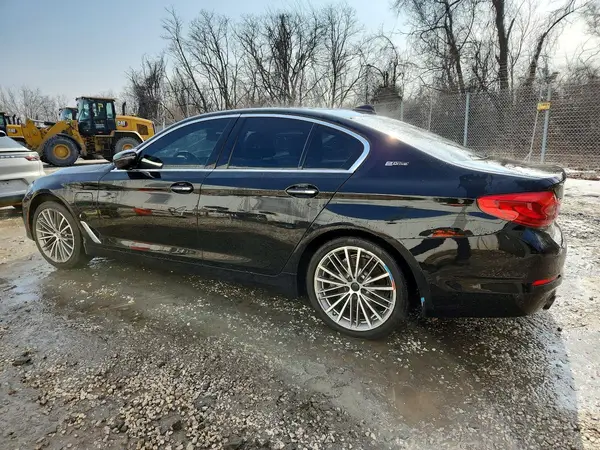 WBAJA9C54JB252141 2018 BMW 5ER - Image 2