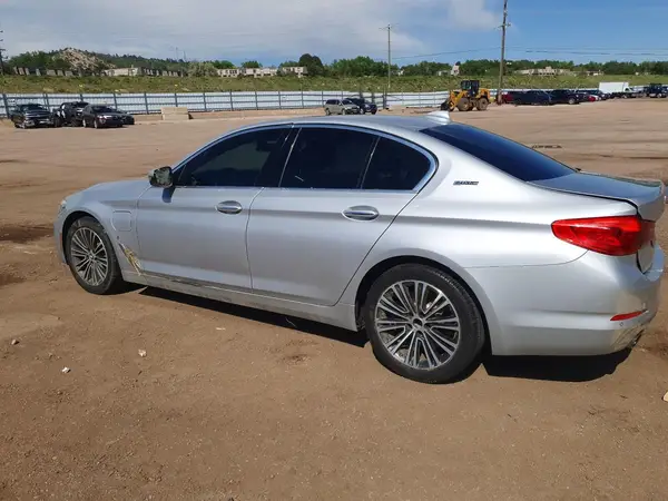 WBAJA9C54JB252883 2018 BMW 5ER - Image 2