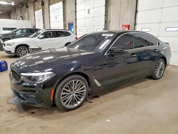 WBAJA9C54JB253256 2018 BMW 5ER - Image 1