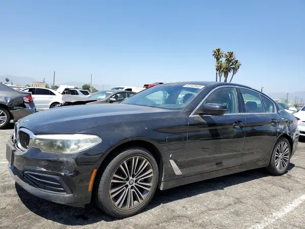 WBAJA9C54KB253727 2019 BMW 5ER - Image 1