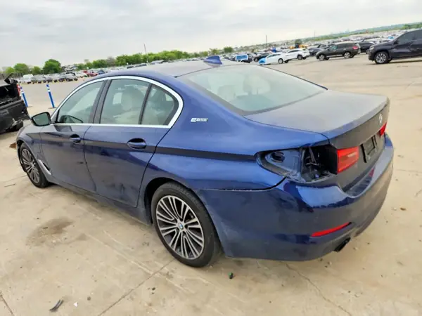 WBAJA9C54KB389503 2019 BMW 5ER - Image 2