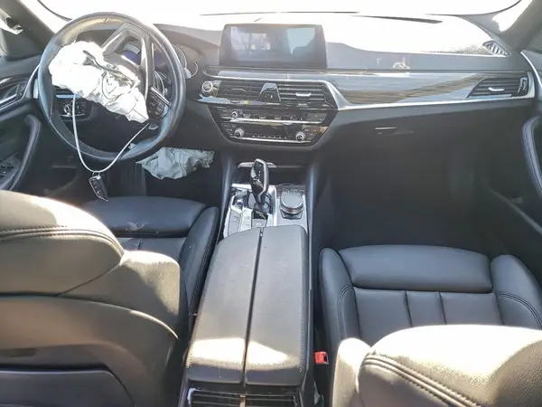 WBAJA9C54KB393986 2019 BMW 5ER - Image 8