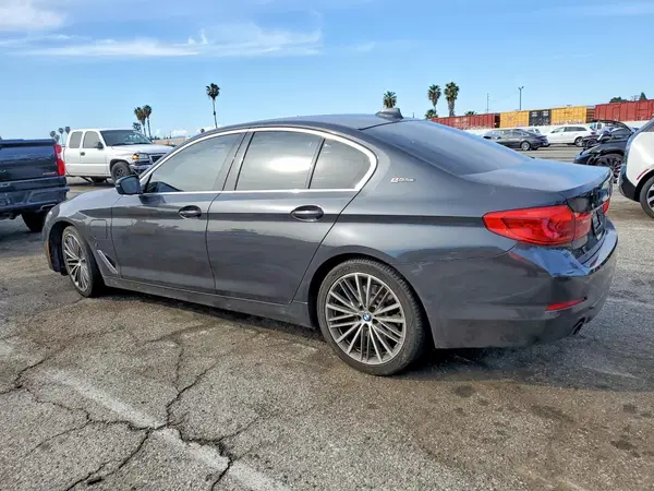 WBAJA9C54KB398878 2019 BMW 5ER - Image 2