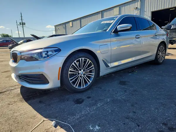 WBAJA9C54KB399075 2019 BMW 5ER - Image 1
