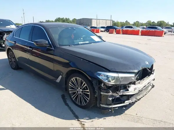 WBAJA9C55JB032734 2018 BMW 5ER - Image 1