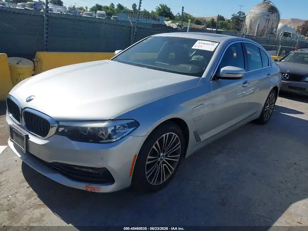 WBAJA9C55JB033074 2018 BMW 5ER - Image 2