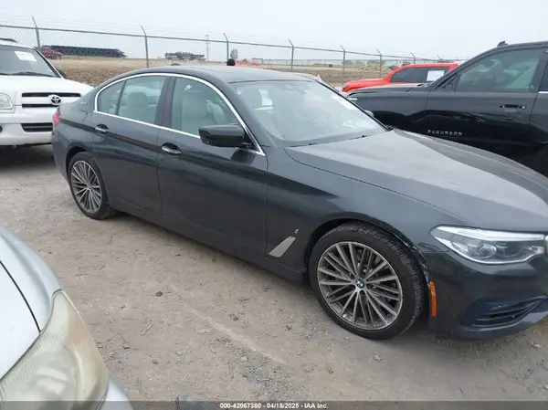 WBAJA9C55JB033575 2018 BMW 5ER - Image 1