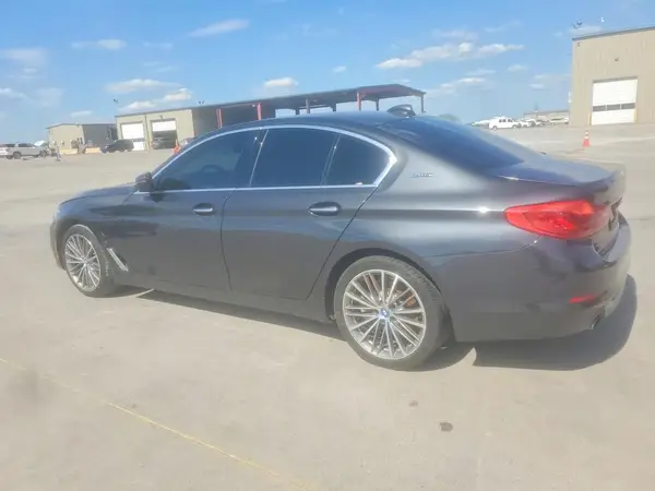 WBAJA9C55JB249331 2018 BMW 5ER - Image 2