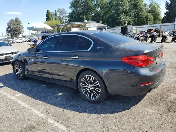 WBAJA9C55JB249510 2018 BMW 5ER - Image 2