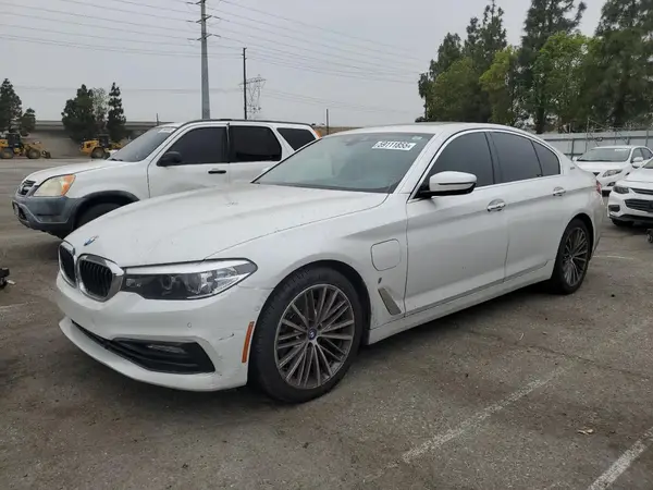 WBAJA9C55JB250172 2018 BMW 5ER - Image 1