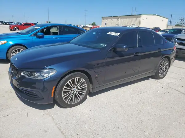 WBAJA9C55JB250804 2018 BMW 5ER - Image 1