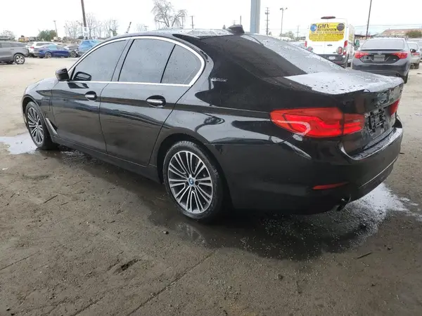WBAJA9C55JB252407 2018 BMW 5ER - Image 2