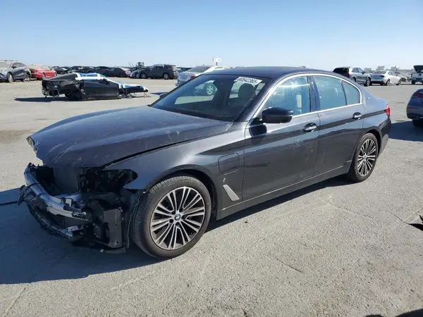WBAJA9C55JB253380 2018 BMW 5ER - Image 1