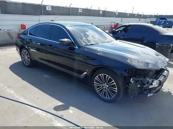 WBAJA9C55KB253638 2019 BMW 5ER - Image 1