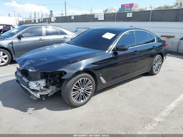WBAJA9C55KB253638 2019 BMW 5ER - Image 2