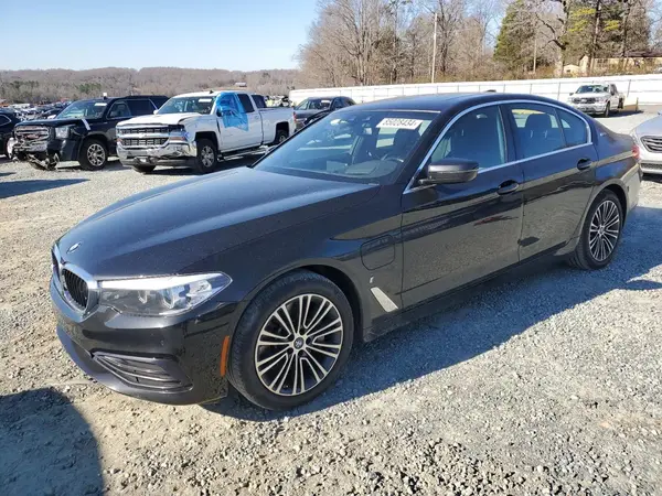 WBAJA9C55KB391938 2019 BMW 5ER - Image 1
