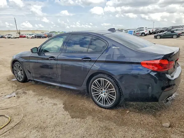 WBAJA9C55KB392930 2019 BMW 5ER - Image 2
