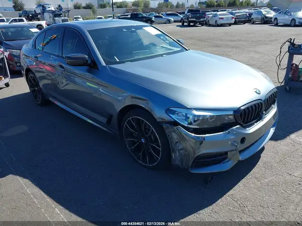 WBAJA9C55KB398548 2019 BMW 5ER - Image 1