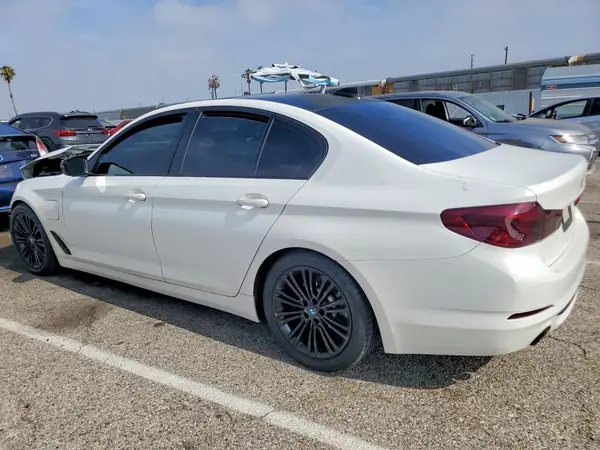 WBAJA9C55KB399635 2019 BMW 5ER - Image 2