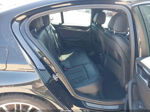 WBAJA9C56JB033682 2018 BMW 5ER - Image 8
