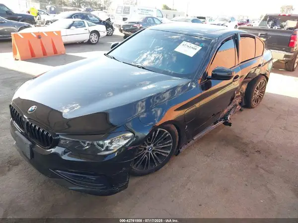 WBAJA9C56JB034122 2018 BMW 5ER - Image 2