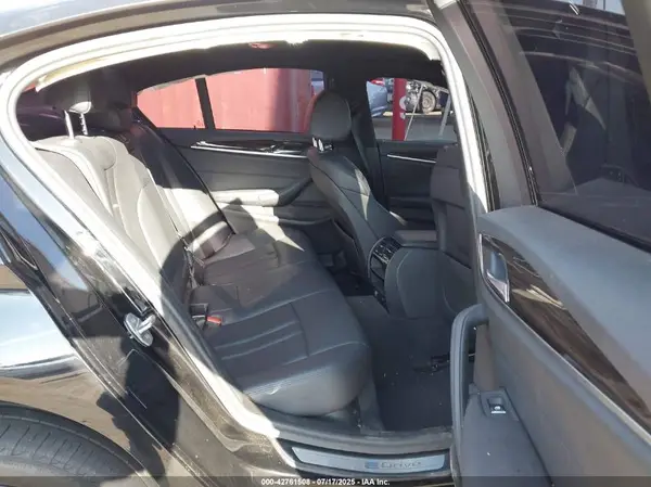WBAJA9C56JB034122 2018 BMW 5ER - Image 8