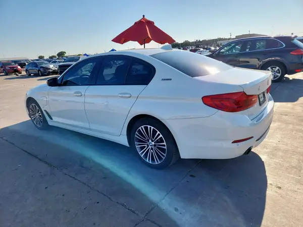 WBAJA9C56JB034234 2018 BMW 5ER - Image 2