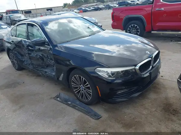 WBAJA9C56JB249306 2018 BMW 5ER - Image 1