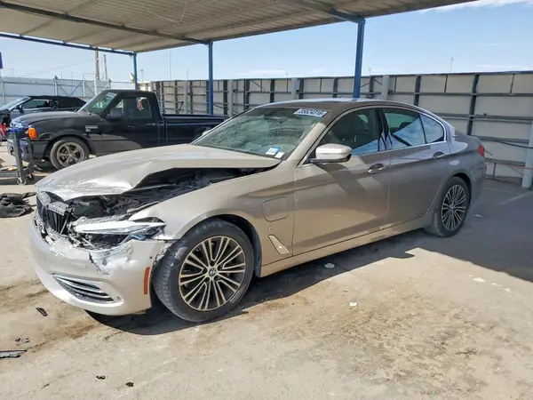 WBAJA9C56JB249337 2018 BMW 5ER - Image 1