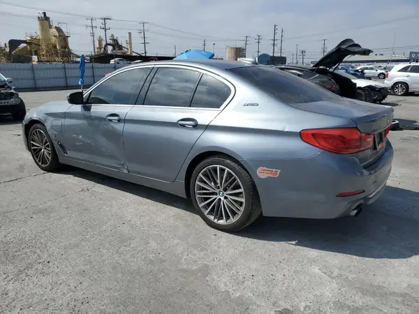 WBAJA9C56JB249919 2018 BMW 5ER - Image 2