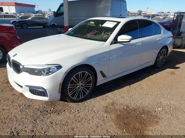 WBAJA9C56JB250472 2018 BMW 5ER - Image 2