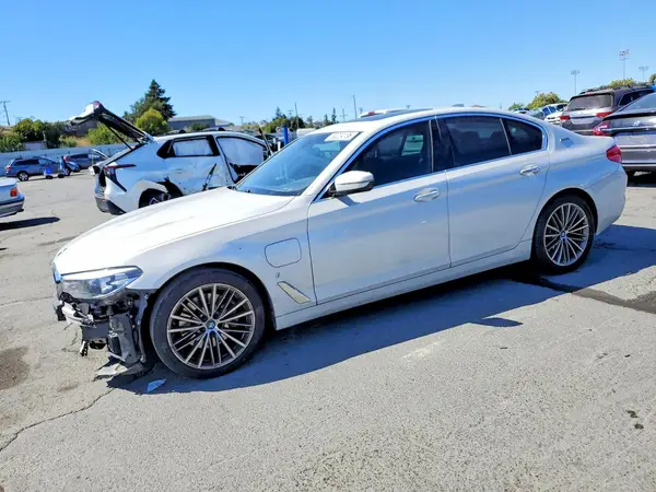 WBAJA9C56JB251718 2018 BMW 5ER - Image 1