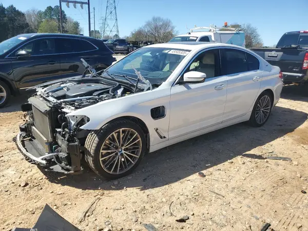 WBAJA9C56JB252061 2018 BMW 5ER - Image 1