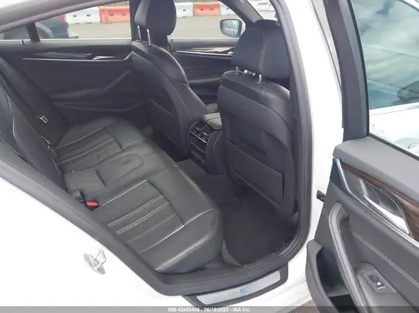 WBAJA9C56KB254619 2019 BMW 5ER - Image 8