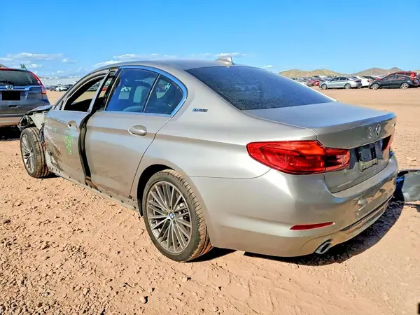 WBAJA9C56KB389308 2019 BMW 5ER - Image 2