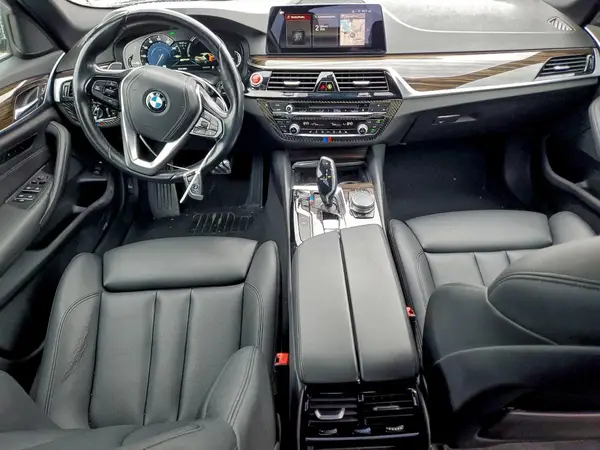 WBAJA9C56KB392712 2019 BMW 5ER - Image 8
