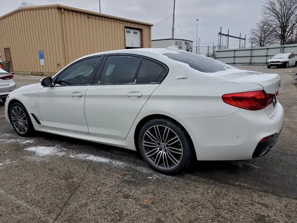 WBAJA9C56KB393357 2019 BMW 5ER - Image 2