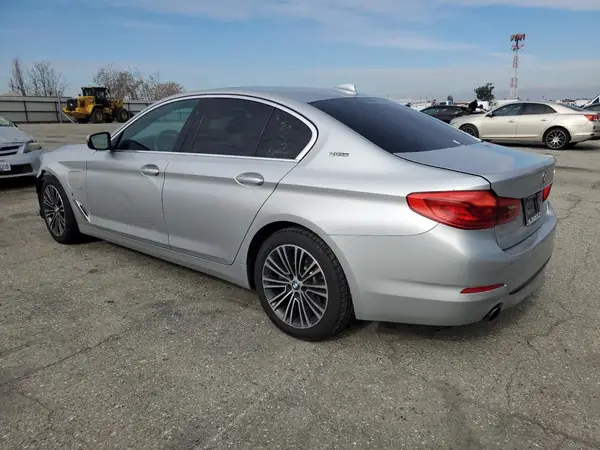 WBAJA9C56KB398574 2019 BMW 5ER - Image 2