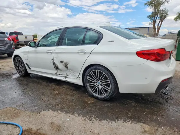 WBAJA9C57JB033139 2018 BMW 5ER - Image 2