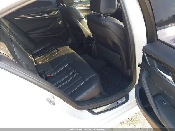 WBAJA9C57JB249394 2018 BMW 5ER - Image 8