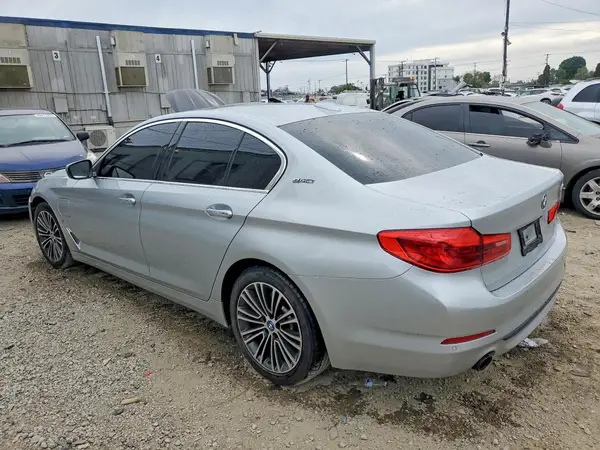 WBAJA9C57JB250870 2018 BMW 5ER - Image 2