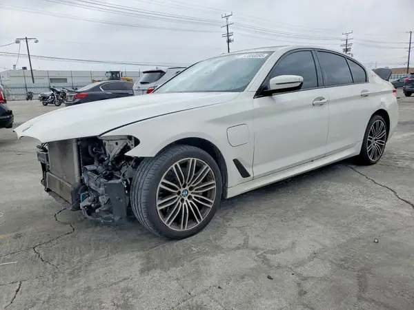 WBAJA9C57JB252019 2018 BMW 5ER - Image 1