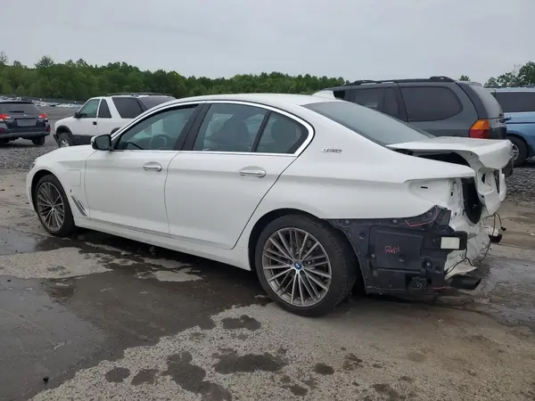 WBAJA9C57JB252683 2018 BMW 5ER - Image 2