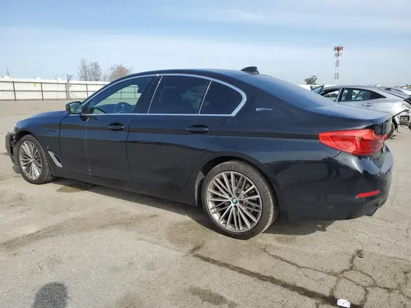 WBAJA9C57KB254712 2019 BMW 5ER - Image 2