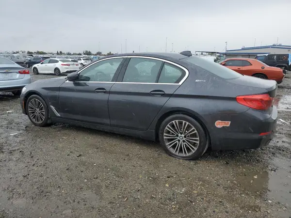 WBAJA9C57KB399328 2019 BMW 5ER - Image 2