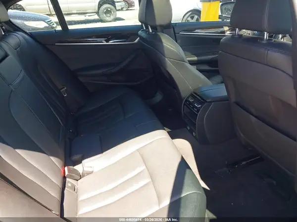 WBAJA9C58JB034395 2018 BMW 5ER - Image 8