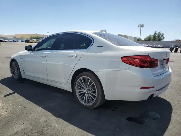 WBAJA9C58JB251042 2018 BMW 5ER - Image 2
